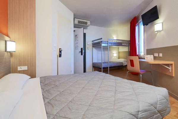 Hotel PREMIERE CLASSE MARNE LA VALLEE - Bussy Saint Georges